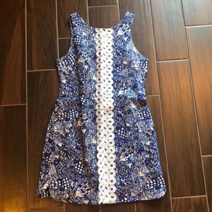 Lily Pulitzer Dress / Blue and White / 10